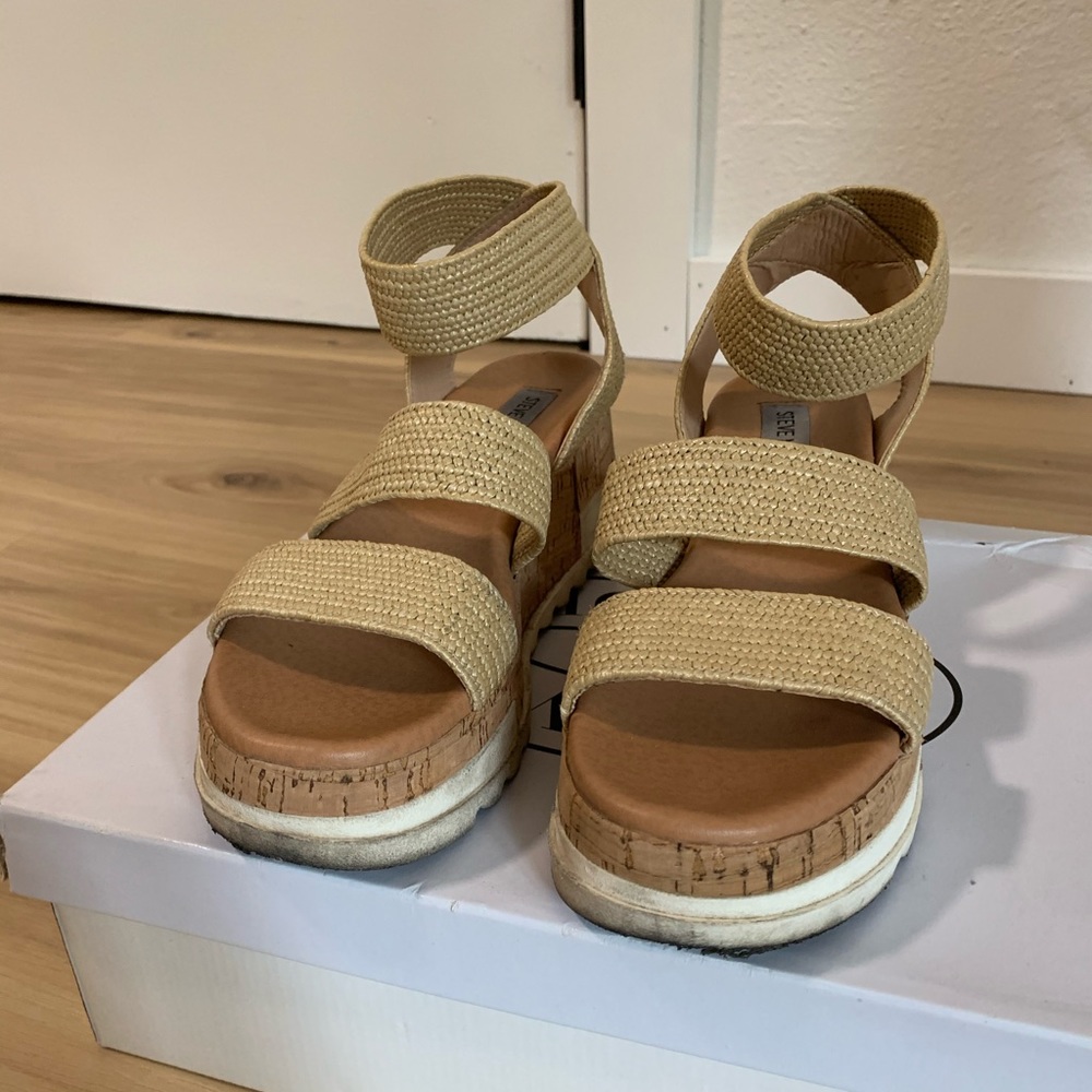 Steve Madden Platform Sandals